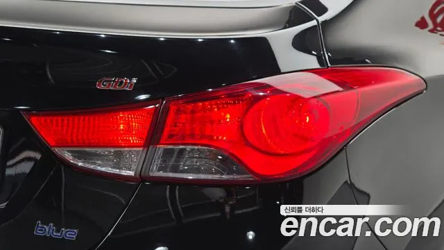 Hyundai Avante — фото 23