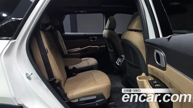 Kia Sorento — фото 11