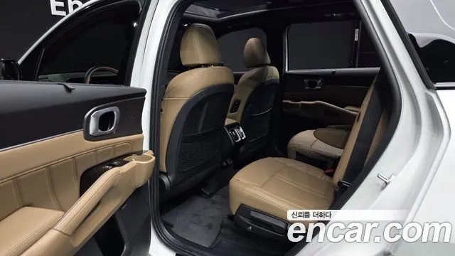 Kia Sorento — фото 26