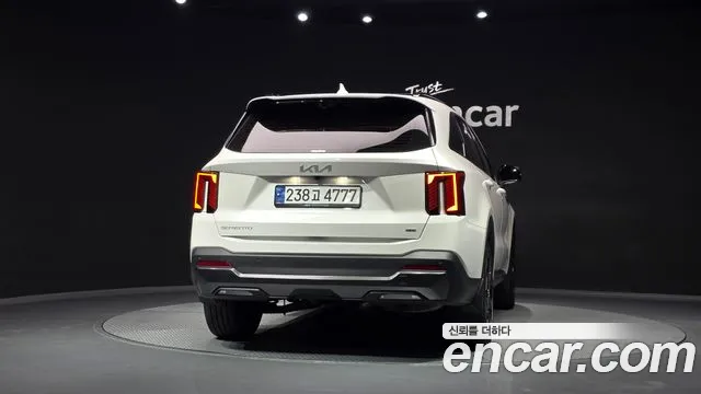Kia Sorento — фото 4
