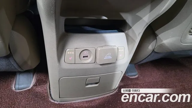 Kia Carnival — фото 30