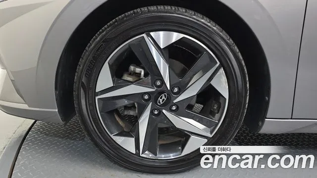 Hyundai Avante — фото 5