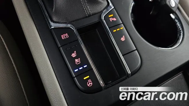 Kia Carnival — фото 18