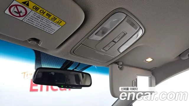 Kia Carnival — фото 19
