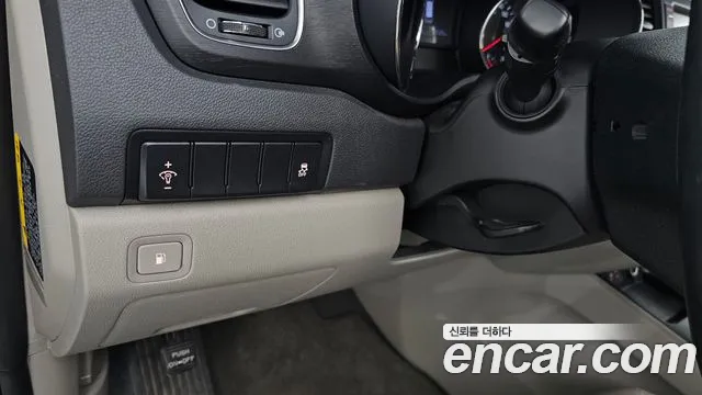 Kia Carnival — фото 20