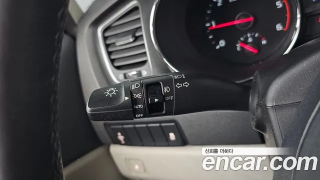 Kia Carnival — фото 28