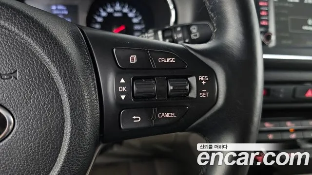 Kia Carnival — фото 29