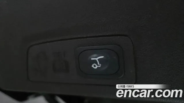 Lincoln MKC — фото 19
