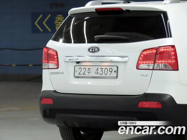 Kia Sorento — фото 19