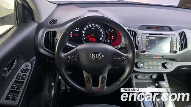 Kia Sportage — фото 15