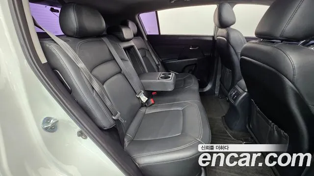 Kia Sportage — фото 19