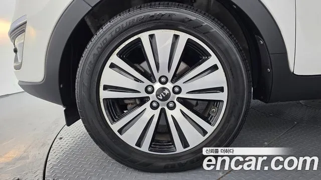 Kia Sportage — фото 5