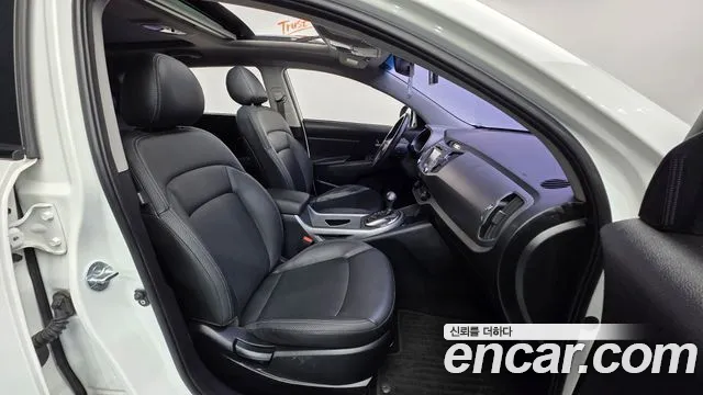 Kia Sportage — фото 10