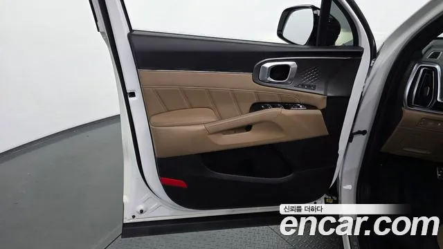 Kia Sorento — фото 24