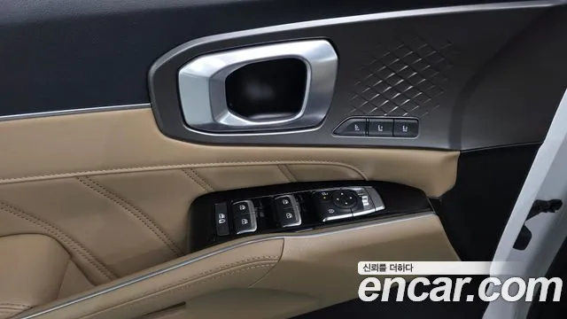 Kia Sorento — фото 27