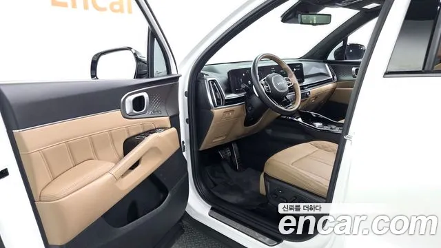 Kia Sorento — фото 10