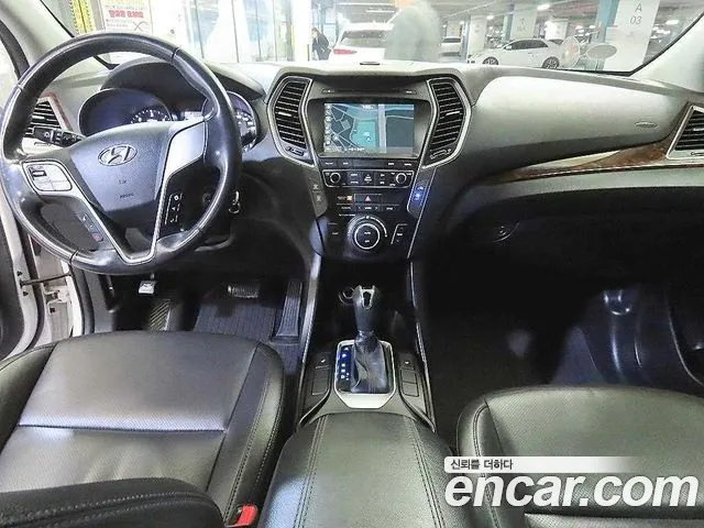 Hyundai Santa Fe — фото 10