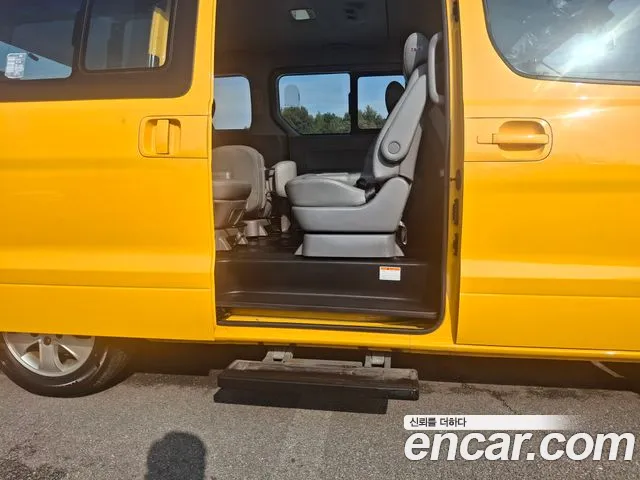 Hyundai Starex — фото 10