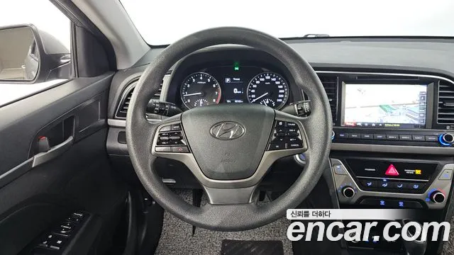 Hyundai Avante — фото 13
