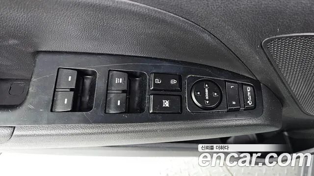Hyundai Avante — фото 17