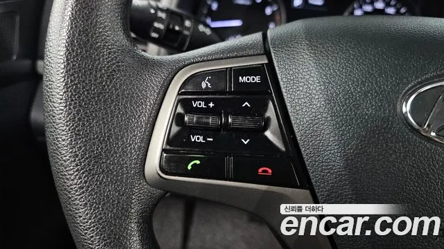Hyundai Avante — фото 19