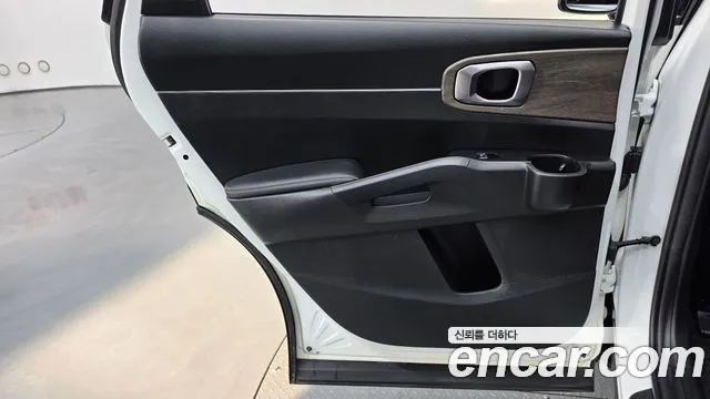 Kia Sorento — фото 25