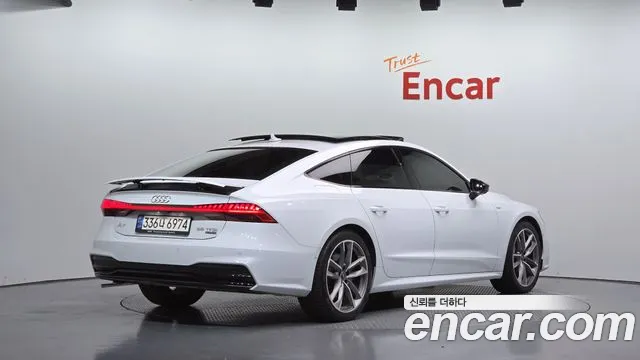Audi A7 — фото 1
