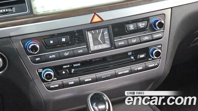 Hyundai Genesis — фото 32