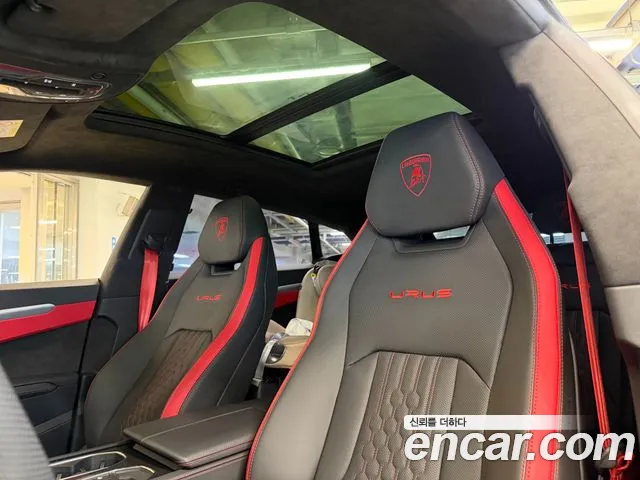 Lamborghini Urus — фото 13