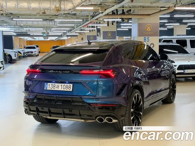 Lamborghini Urus — фото 3