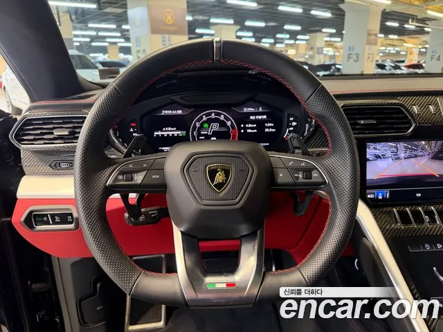 Lamborghini Urus — фото 6