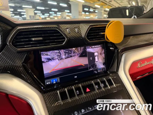 Lamborghini Urus — фото 9