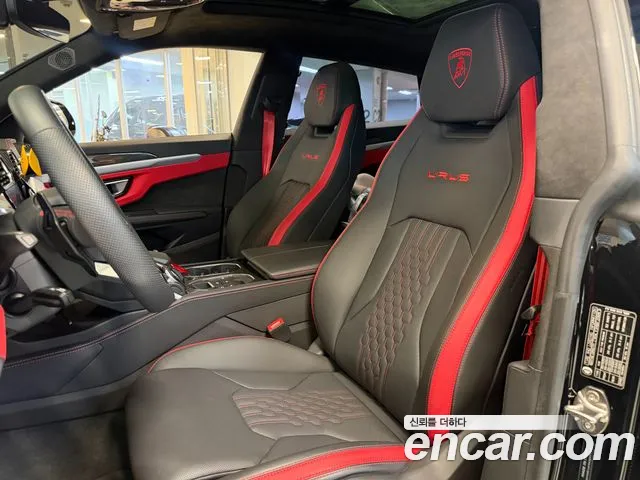 Lamborghini Urus — фото 10