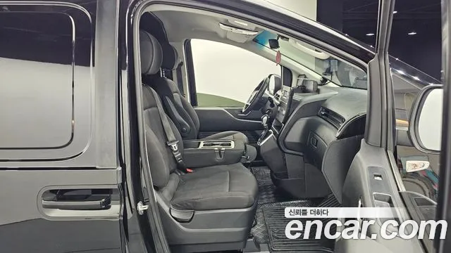 Hyundai Staria — фото 11