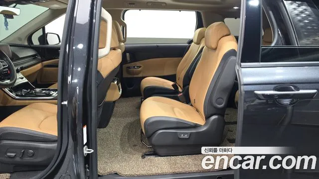 Kia Carnival — фото 26