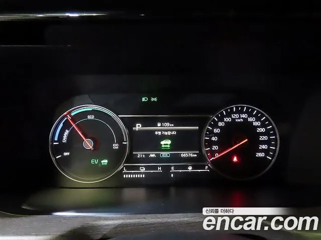 Kia Sorento — фото 6