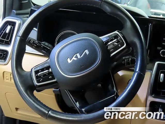 Kia Sorento — фото 8