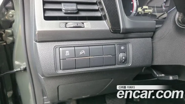 KG_Mobility_Ssangyong Rexton — фото 19