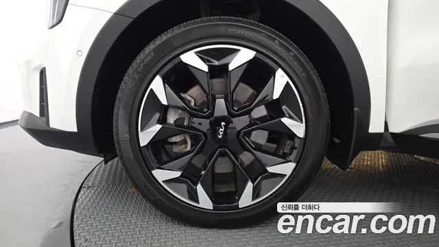 Kia Sorento — фото 5