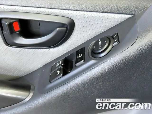 Hyundai Starex — фото 14