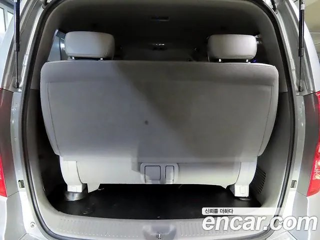 Hyundai Starex — фото 15
