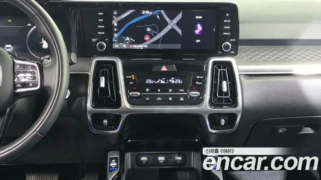 Kia Sorento — фото 15