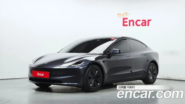Tesla Model 3 — фото 1