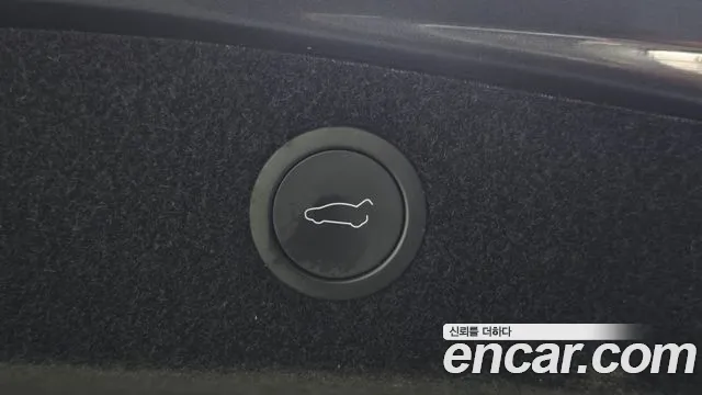 Tesla Model 3 — фото 18