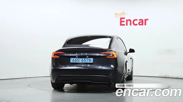 Tesla Model 3 — фото 4