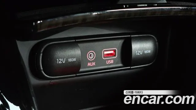 Kia Sorento — фото 13