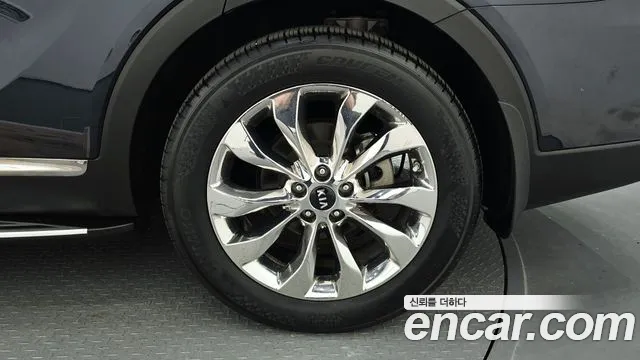 Kia Sorento — фото 21