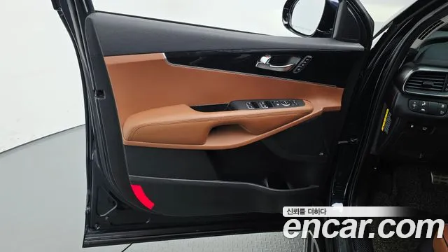 Kia Sorento — фото 24
