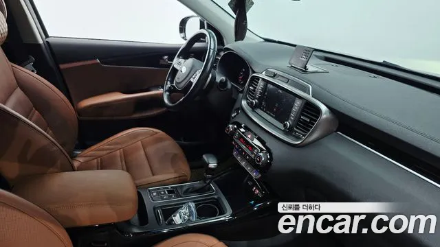 Kia Sorento — фото 27