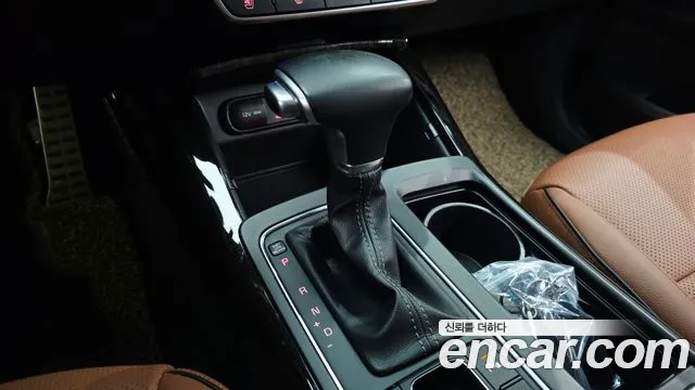 Kia Sorento — фото 9